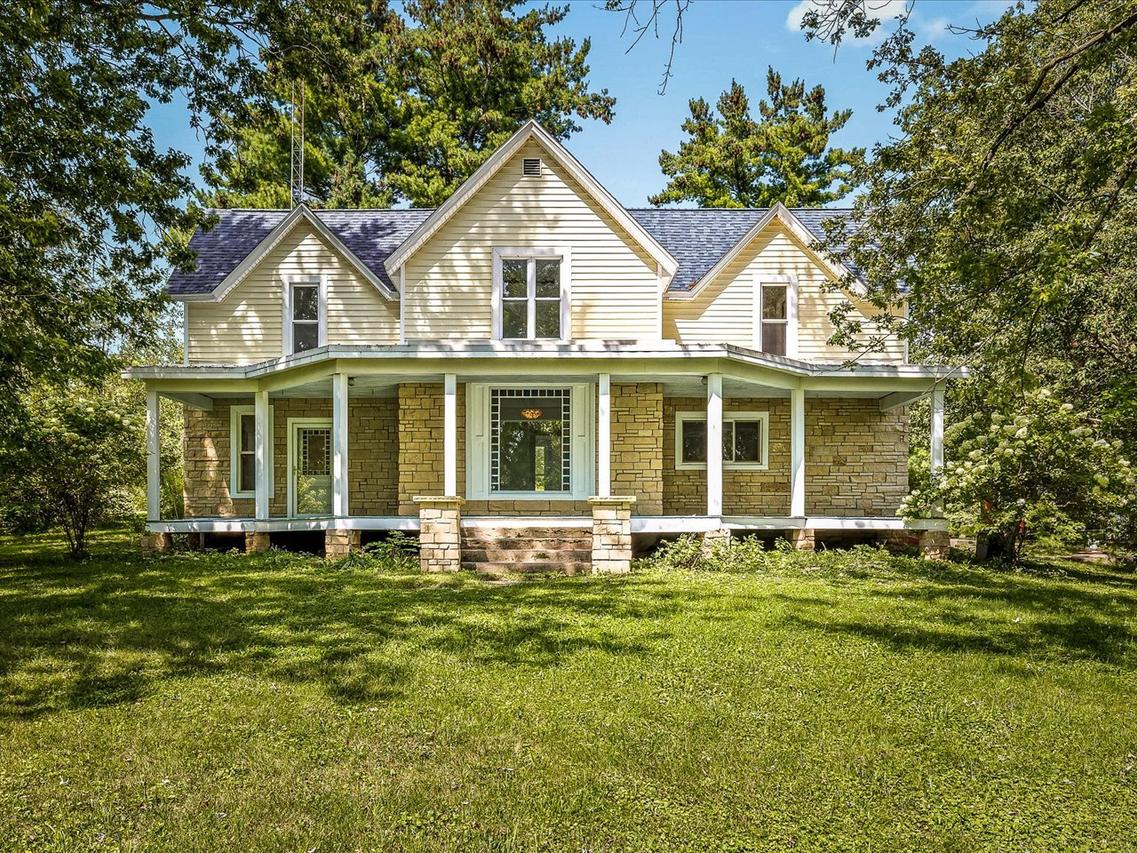 1112 W Saint James Rd., Orangeville, IL 61060