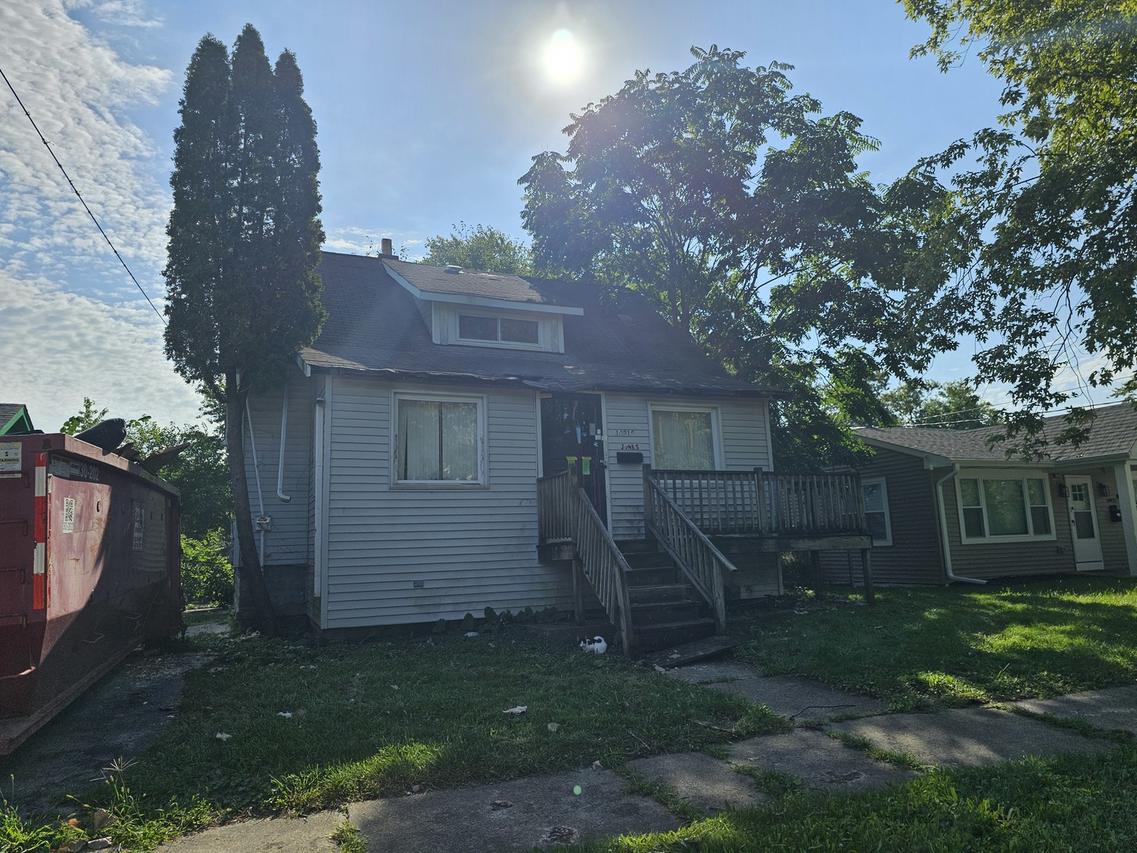 14919 Perry Ave., South Holland, IL 60473