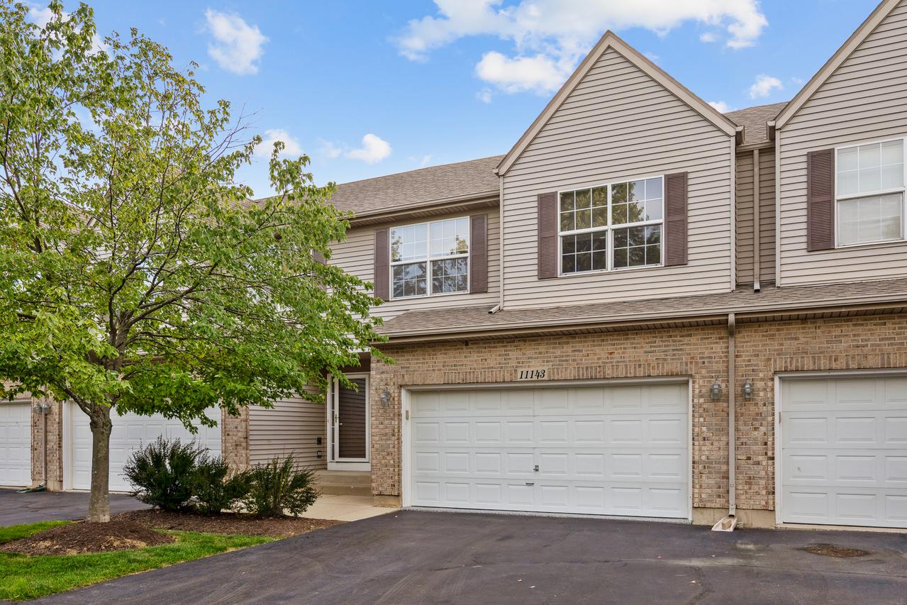 11143 Douglas Ave., Huntley, IL 60142