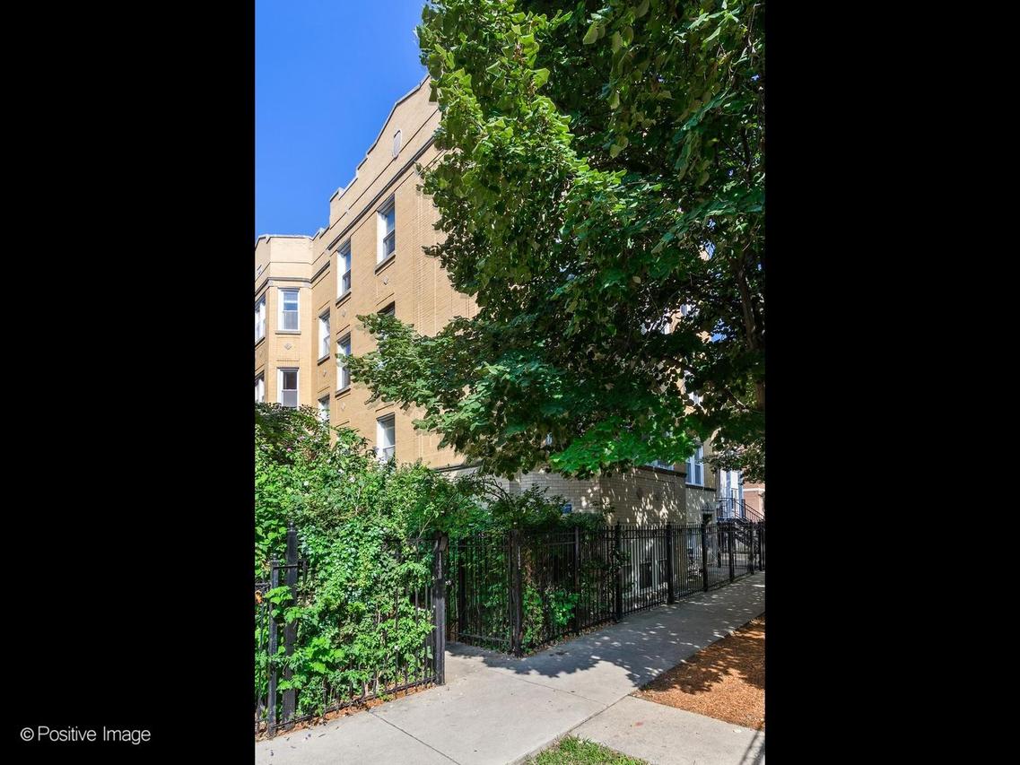 1430 N Maplewood Ave. #201, Chicago, IL 60622