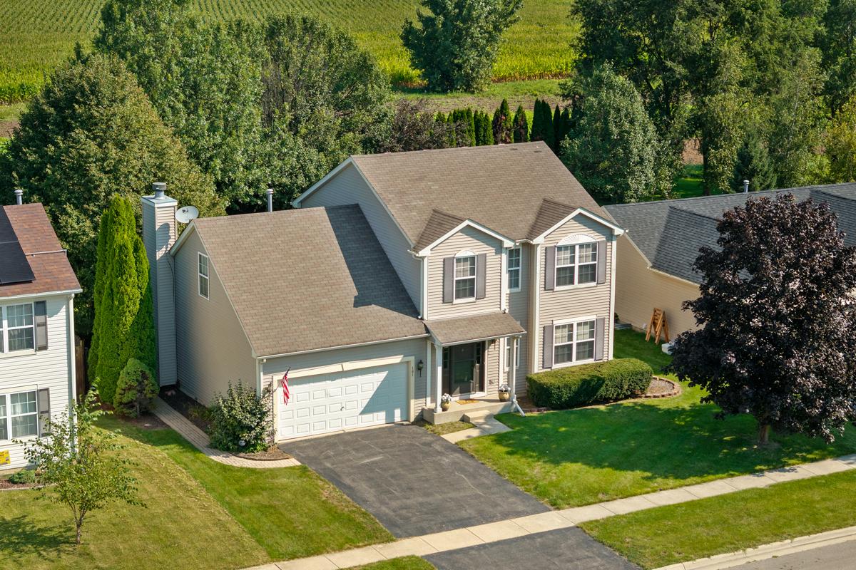 181 W Prairiefield Ave., Cortland, IL 60112