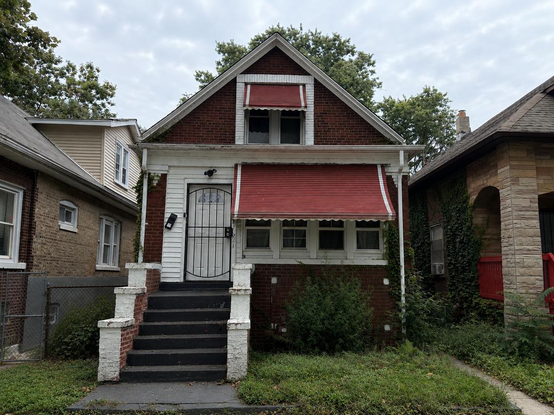 7621 S Eberhart Ave., Chicago, IL 60619