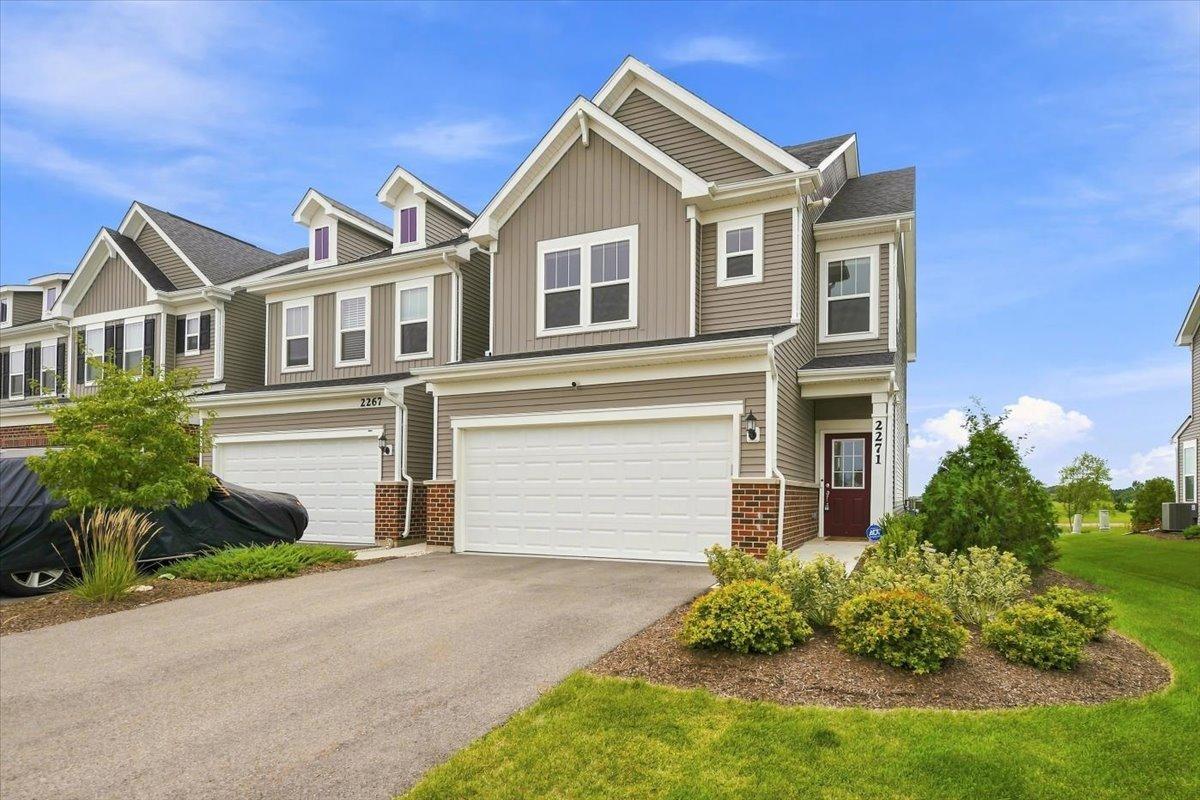 2271 Ryegrass Ln., Bolingbrook, IL 60490
