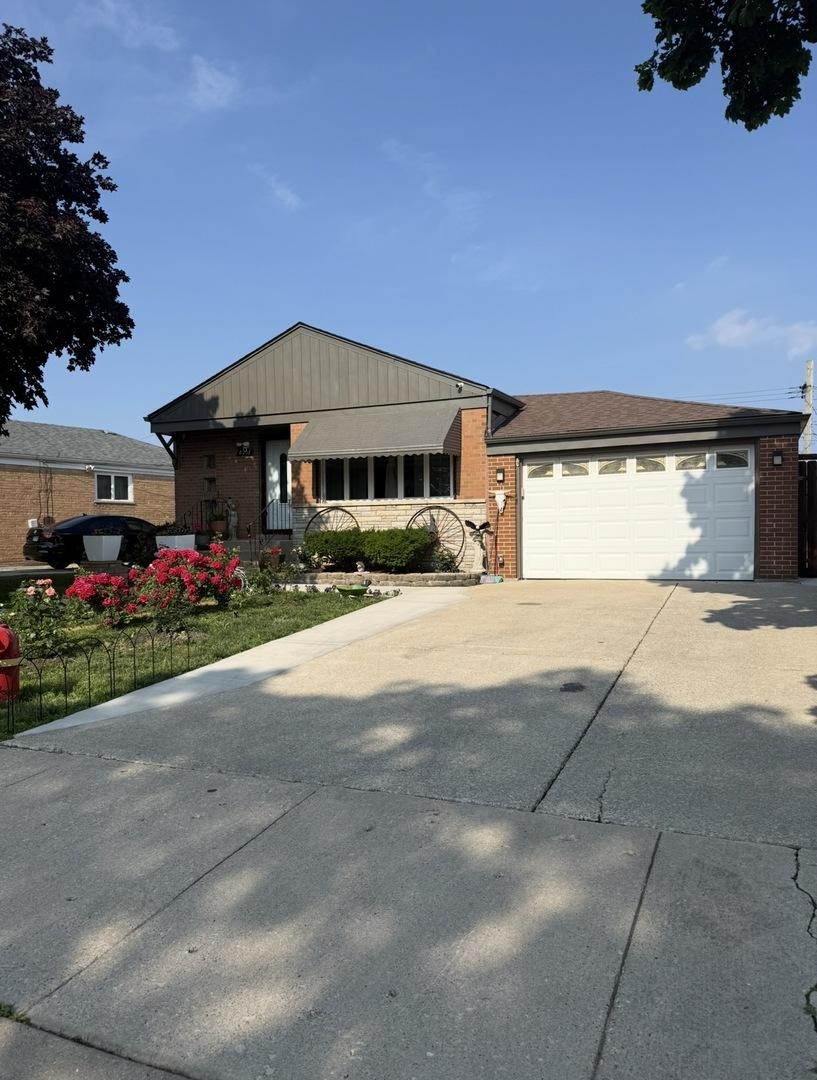 8207 S Kostner Ave., Chicago, IL 60652