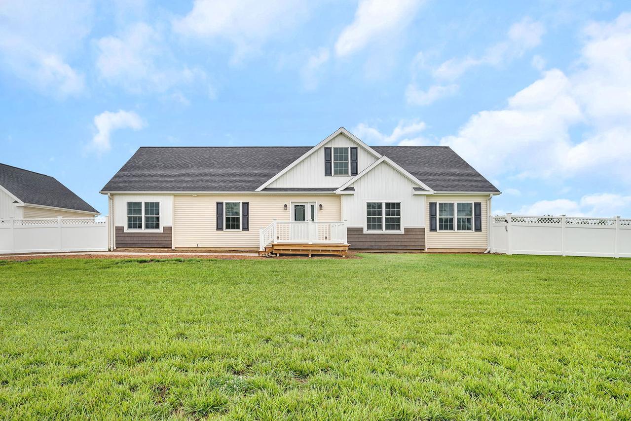 4183 Pine Bluff Rd., Morris, IL 60450
