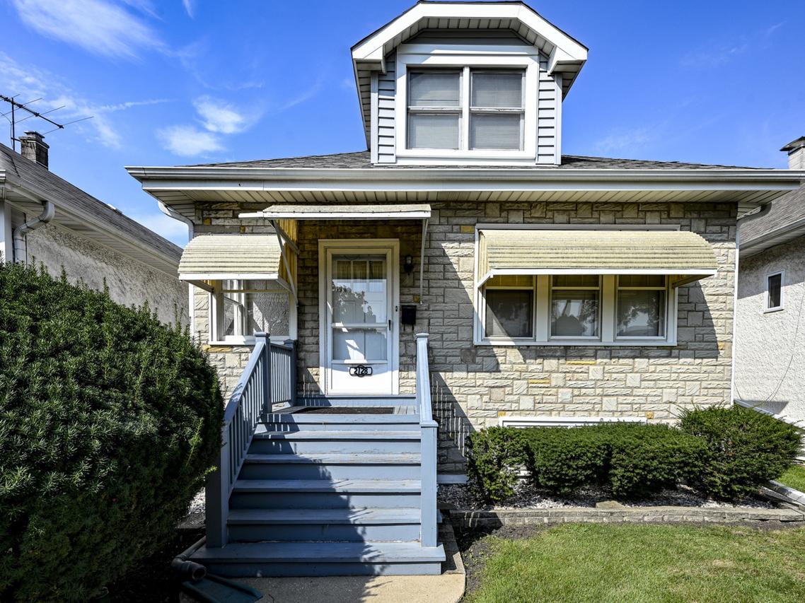 2128 N 72nd Ct., Elmwood Park, IL 60707