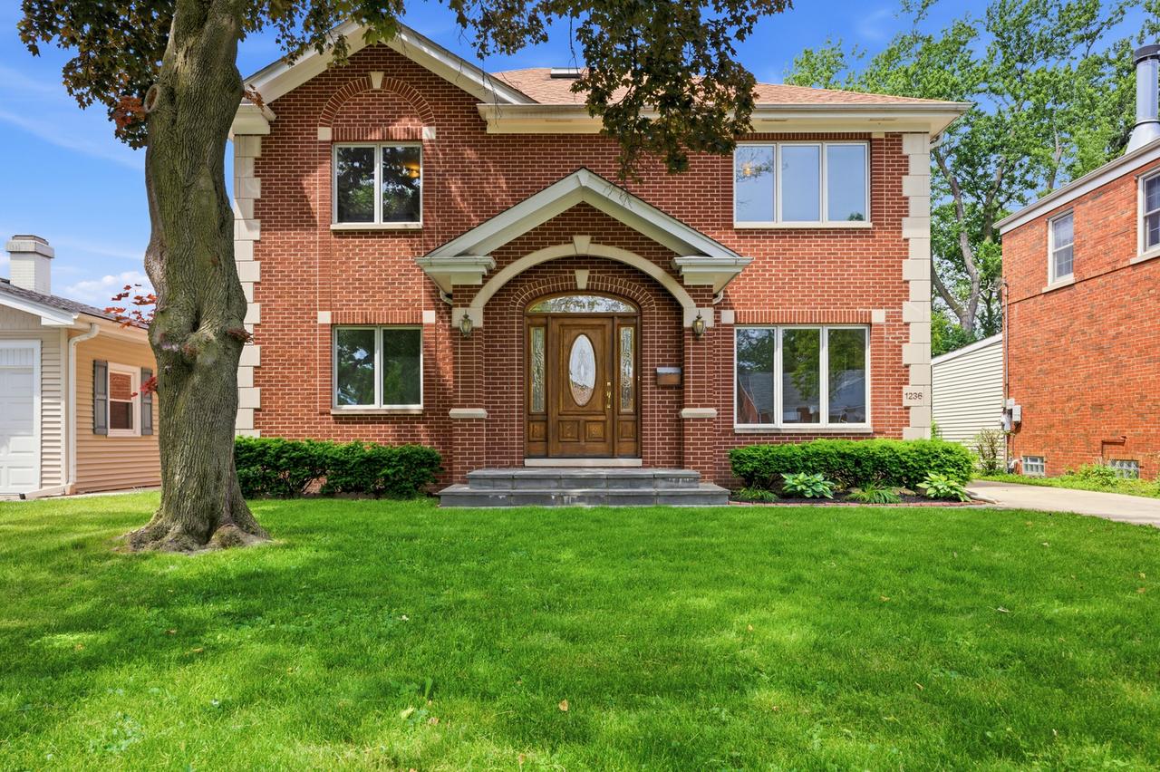 1236 S Brophy Ave., Park Ridge, IL 60068