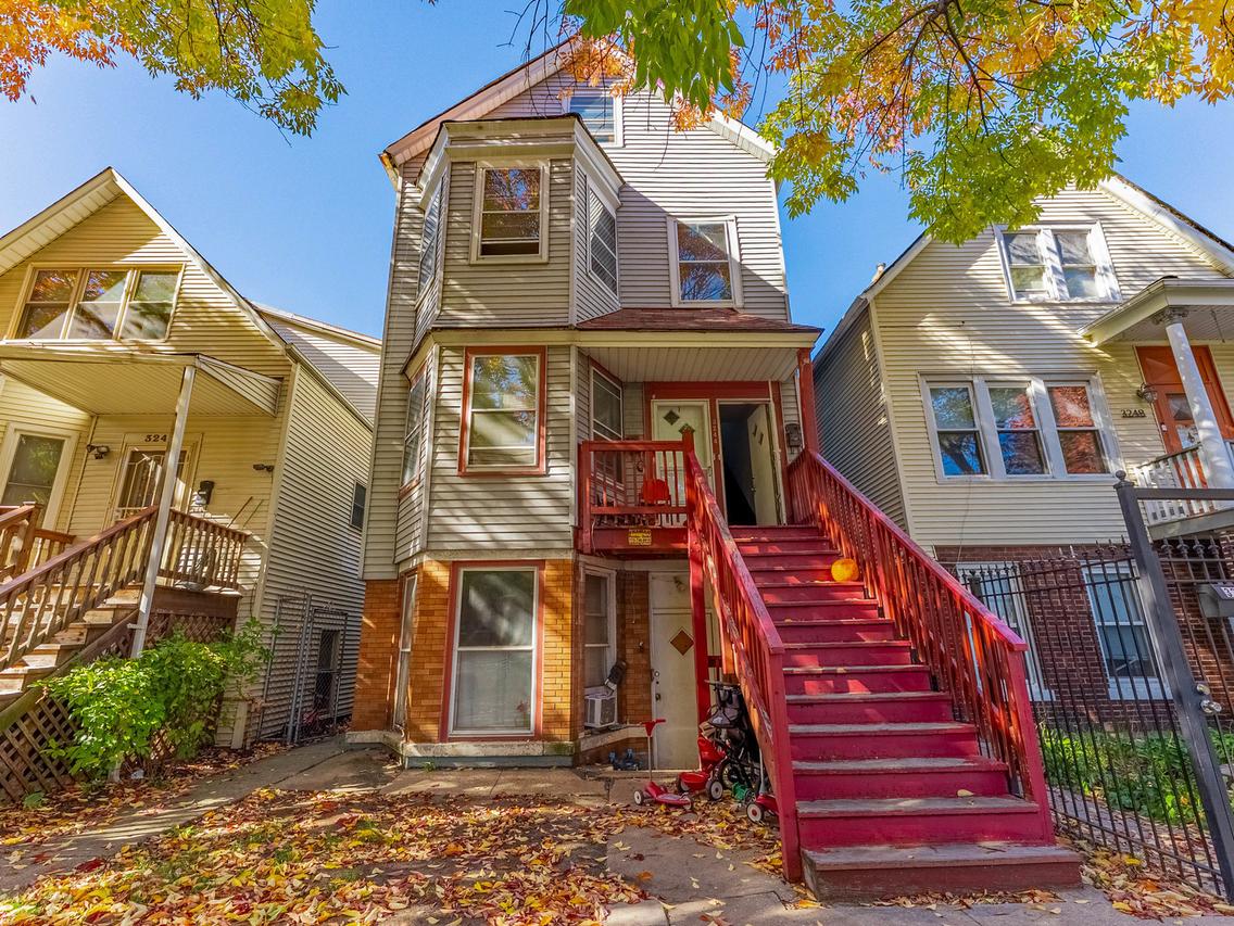 3244 N Drake Ave., Chicago, IL 60618