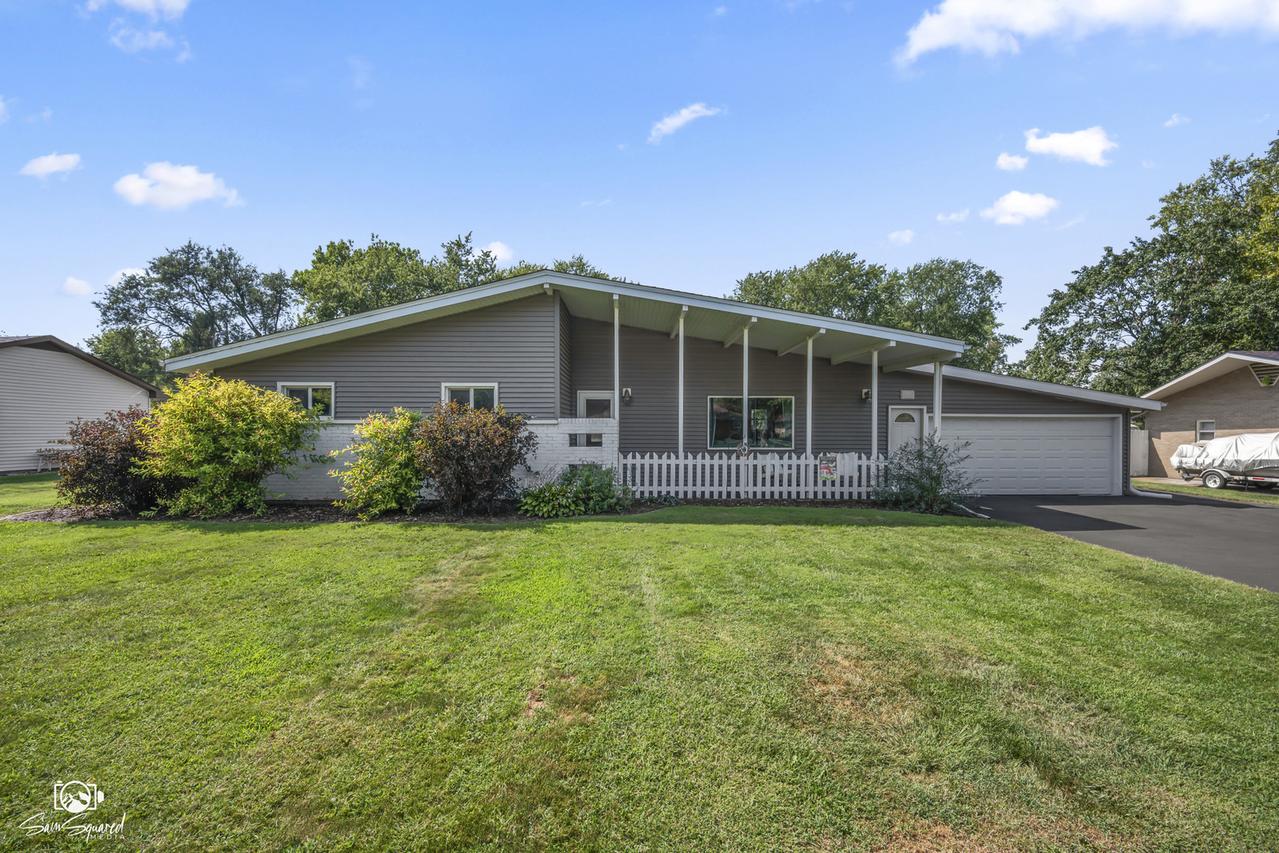 856 N Western Hills Dr., Kankakee, IL 60901