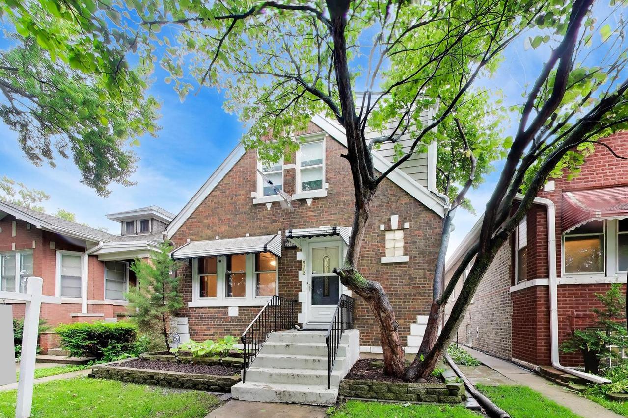 5012 N Tripp Ave., Chicago, IL 60630