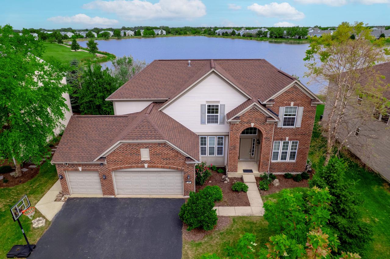 196 Chapin Way, Oswego, IL 60543