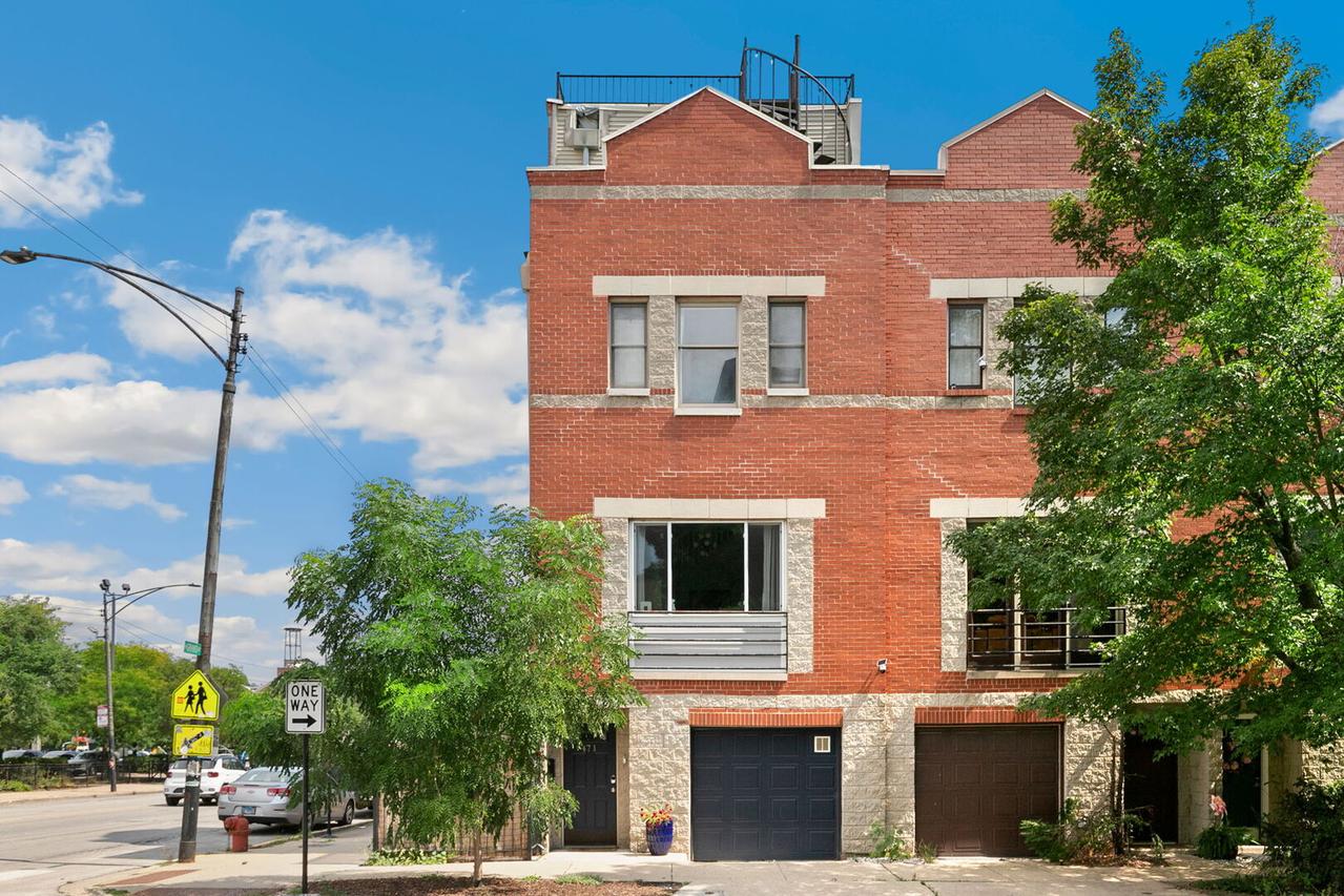 471 N Armour St., Chicago, IL 60642