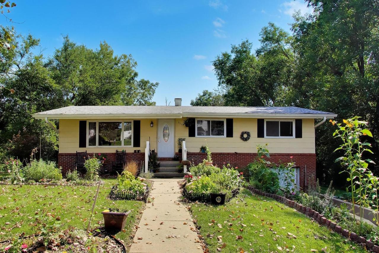 319 Luce St., Dalzell, IL 61320