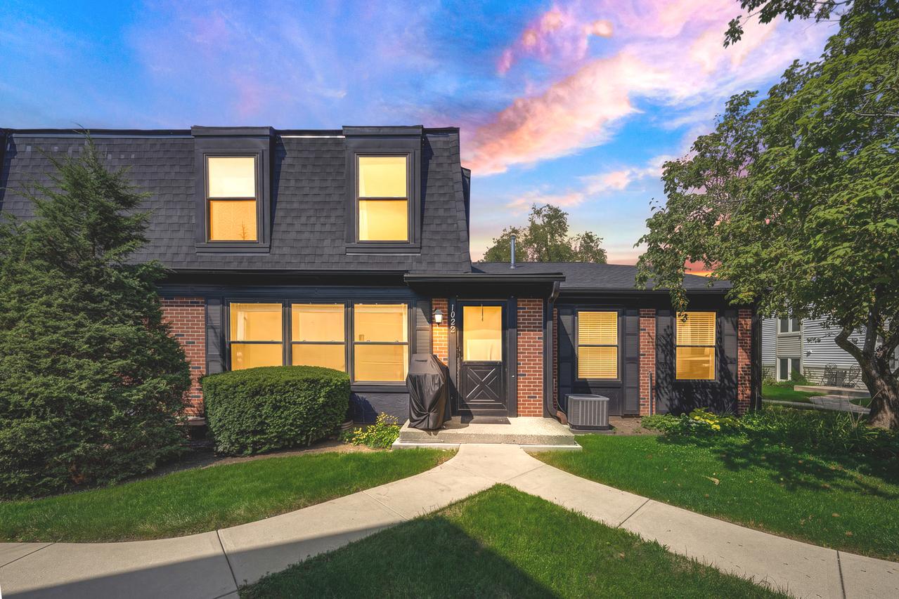 1022 Inverrary Ln., Deerfield, IL 60015