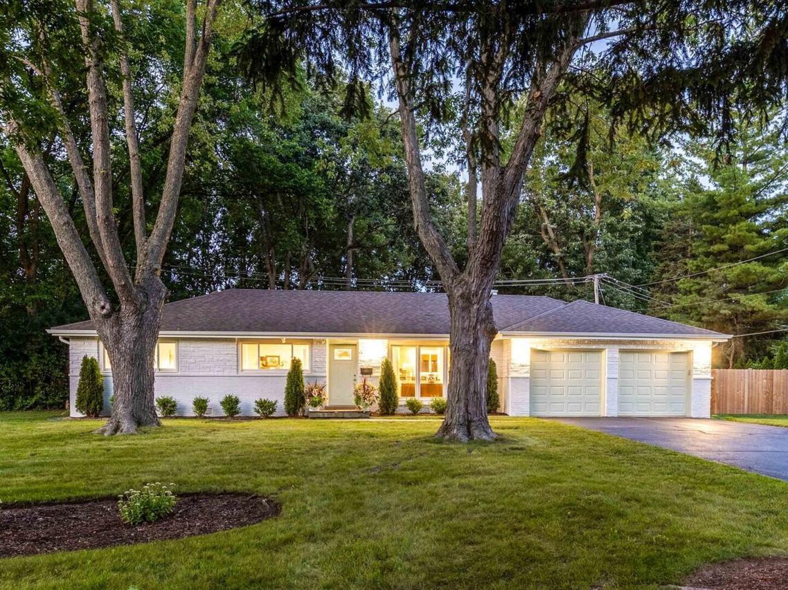 3319 Western Ave., Highland Park, IL 60035