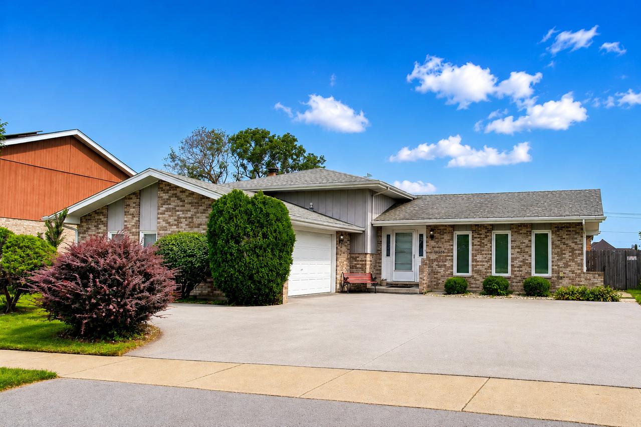 19255 Bernadine St., Lansing, IL 60438