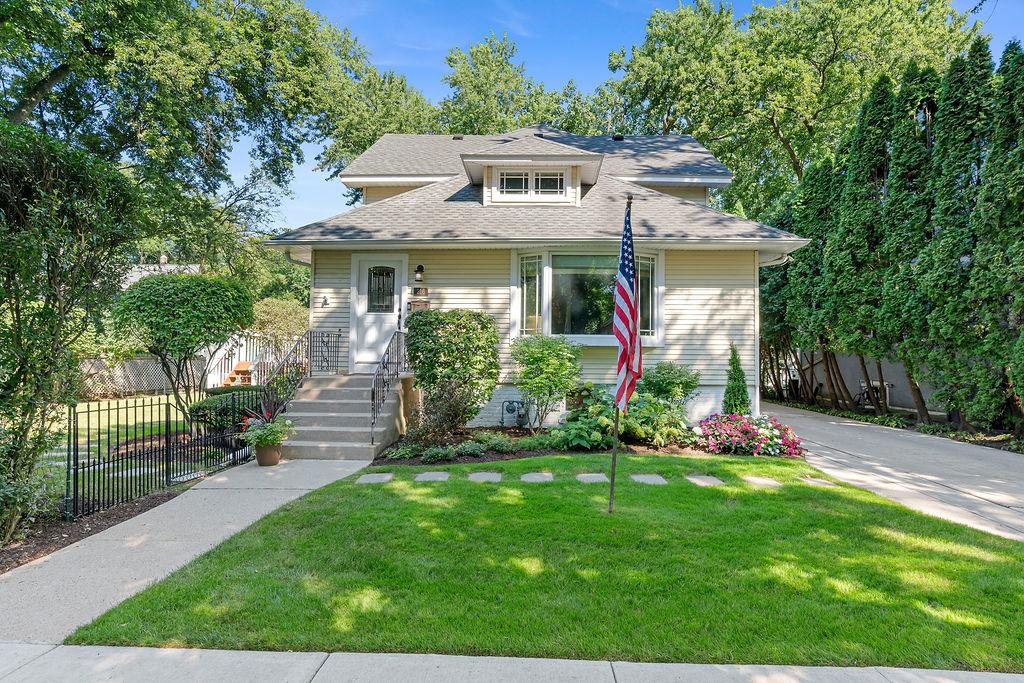 216 4th St., Wilmette, IL 60091