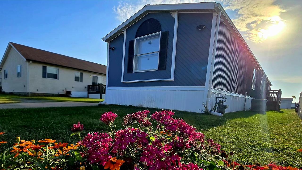 36 Saint Francis Dr., Bourbonnais, IL 60914