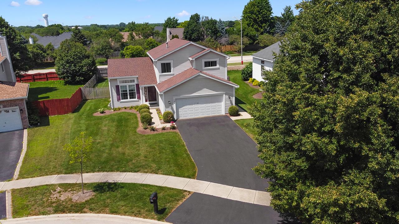 124 Periwinkle Ln., Bolingbrook, IL 60490