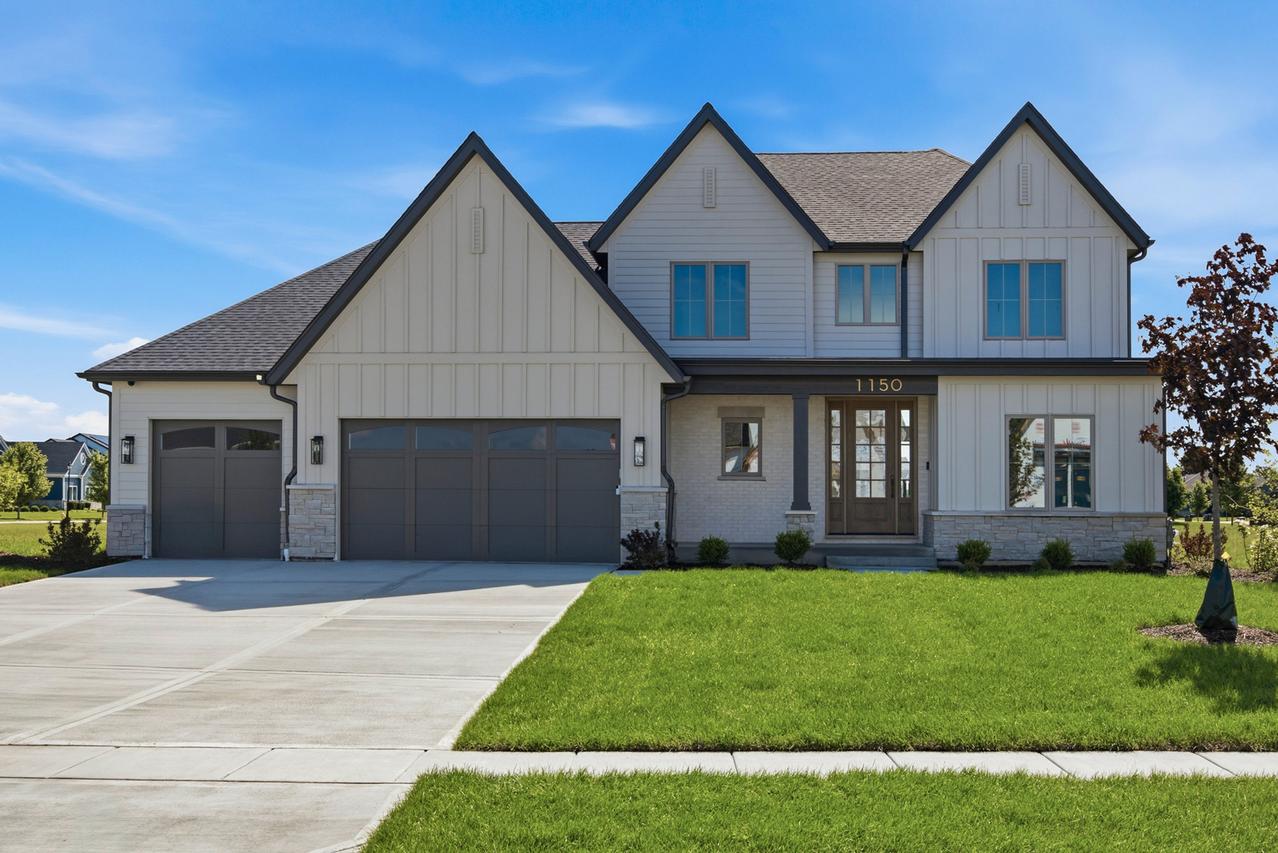 1033 Emerald Dr., Naperville, IL 60540