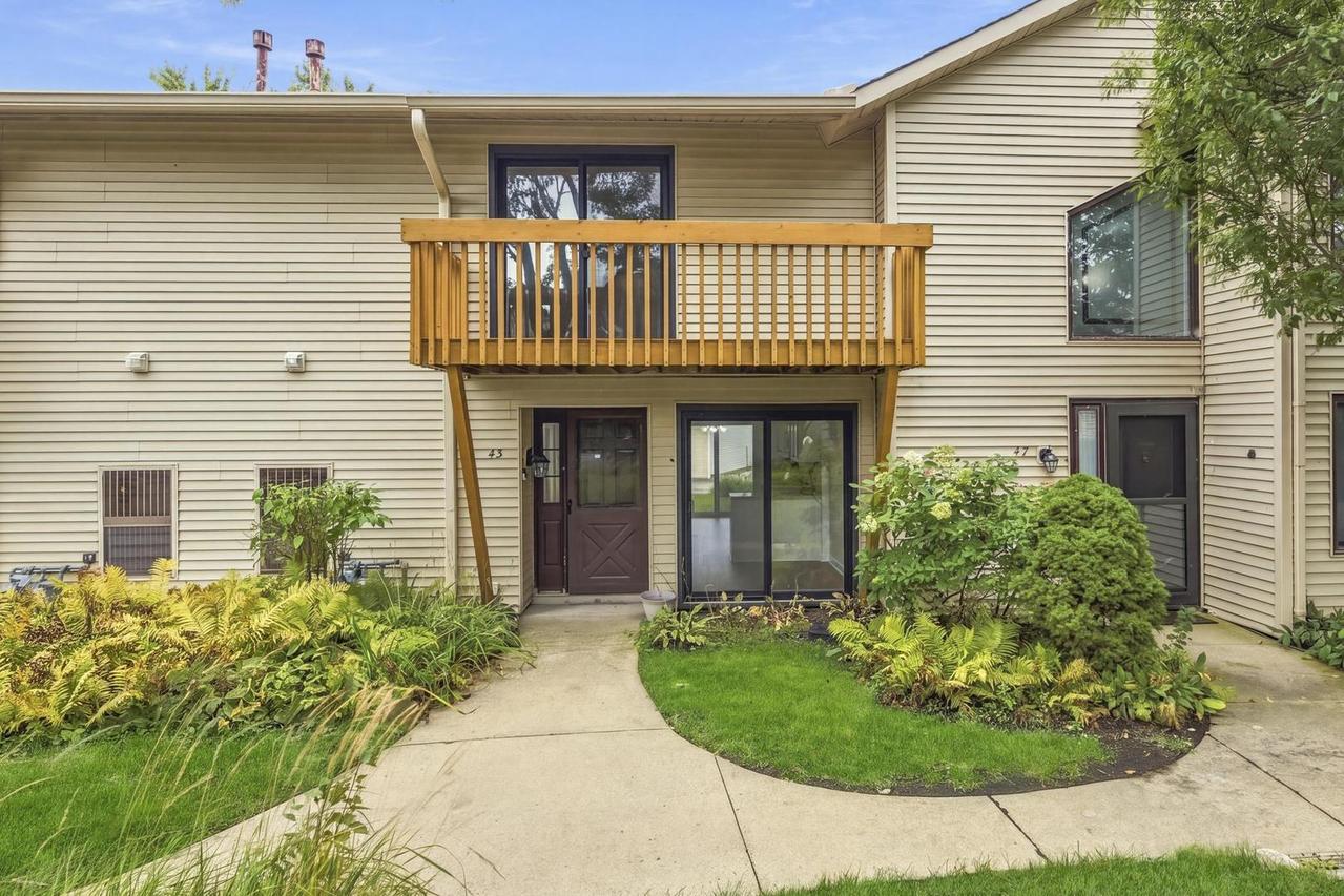 43 Constitution Ct., Vernon Hills, IL 60061