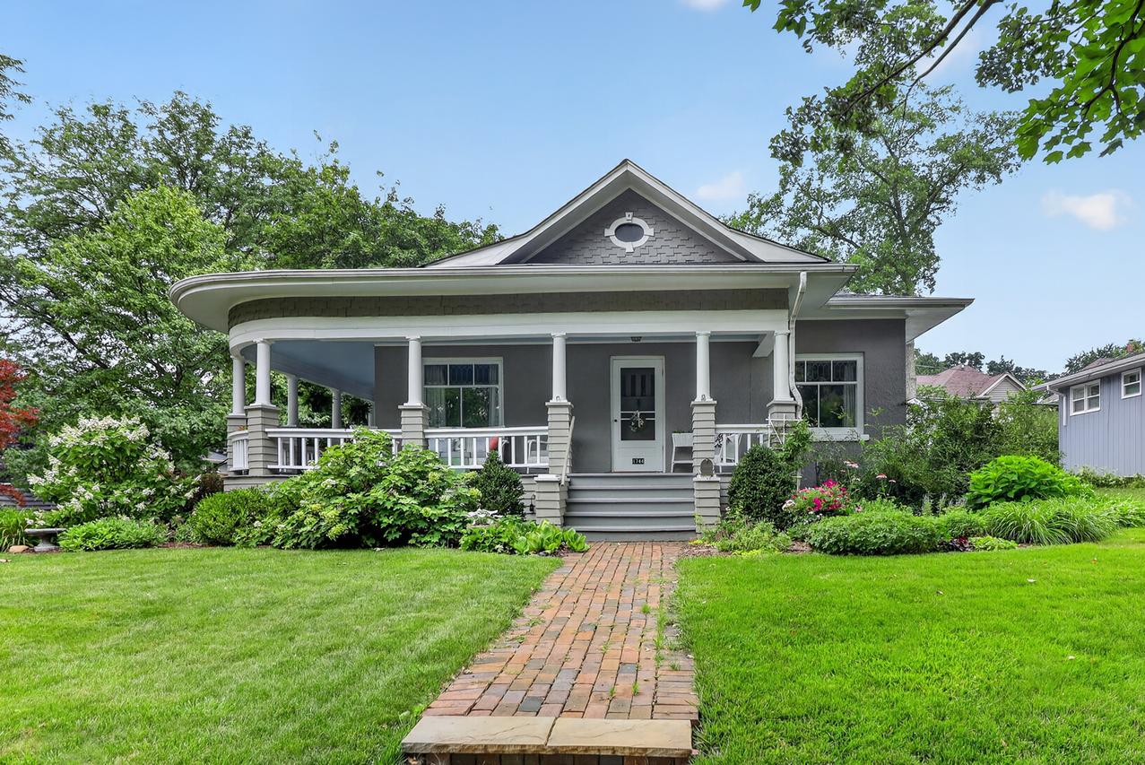 4744 Middaugh Ave., Downers Grove, IL 60515