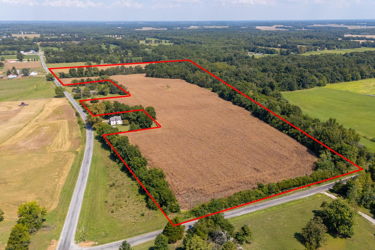 0000 Old Frankfort Rd., Johnston City, IL 62951