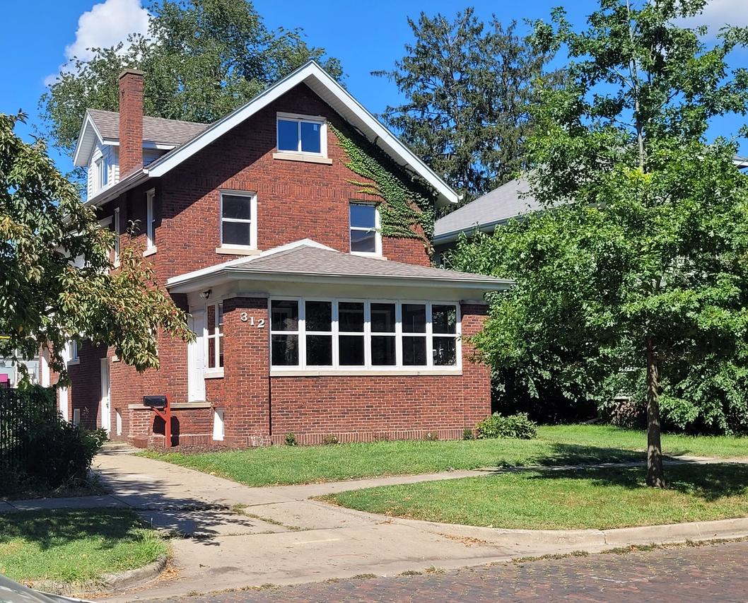 312 W White St., Champaign, IL 61820