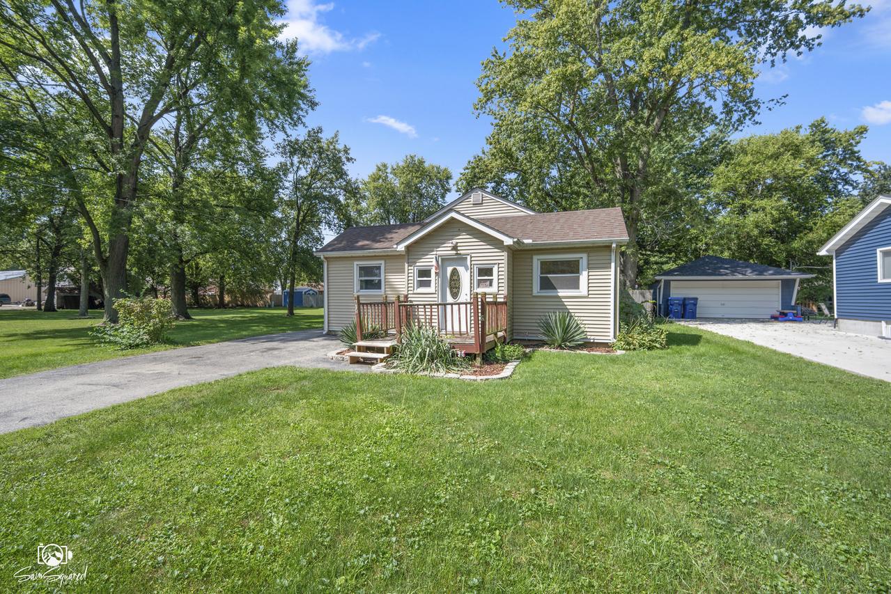 403 8th St., Mazon, IL 60444