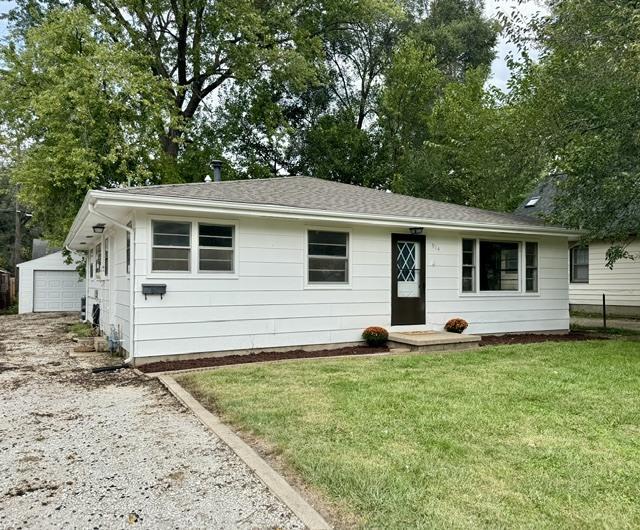 914 W Maple St., Champaign, IL 61821