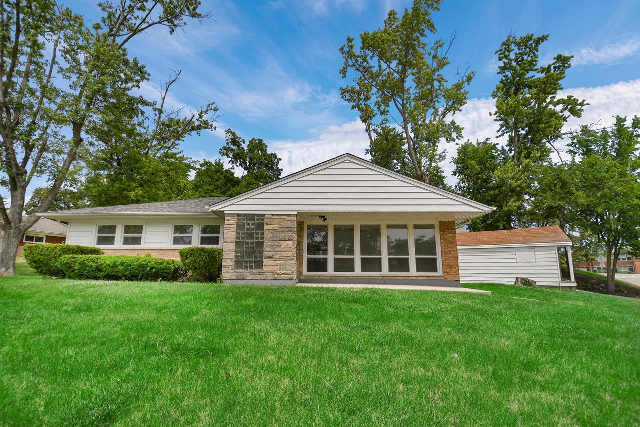 102 Nashua St., Park Forest, IL 60466