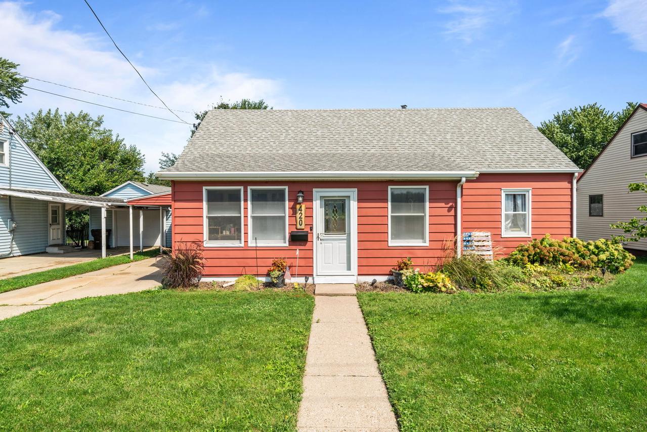 420 E Hitt St., Mount Morris, IL 61054