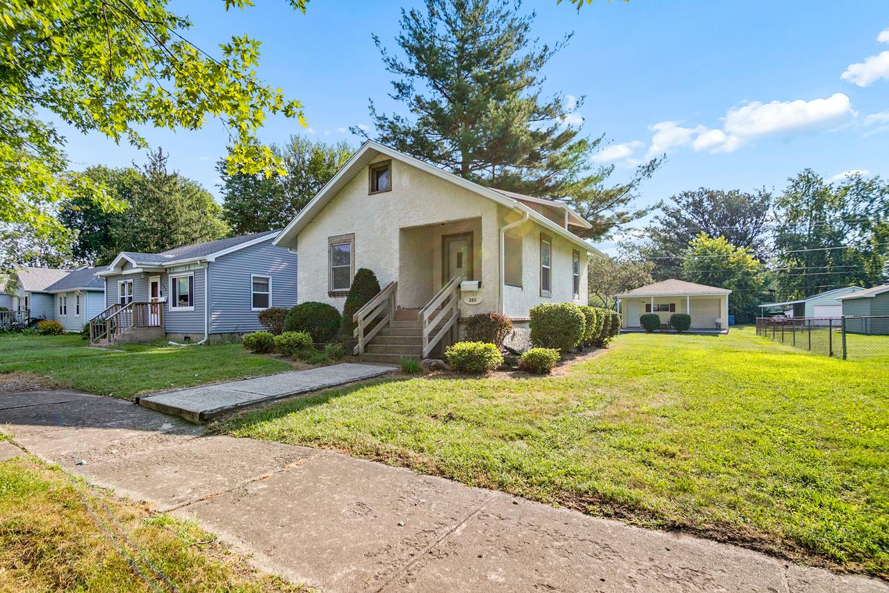 360 S Grand Ave., Bradley, IL 60915