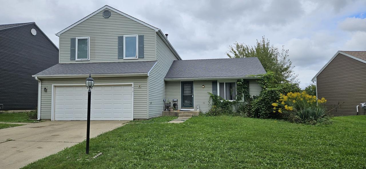 419 Kensington Dr., Streamwood, IL 60107