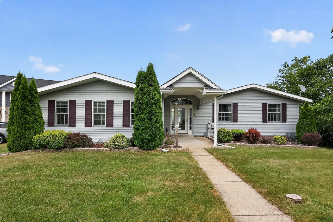 1904 Baintree Rd., Davis, IL 61019