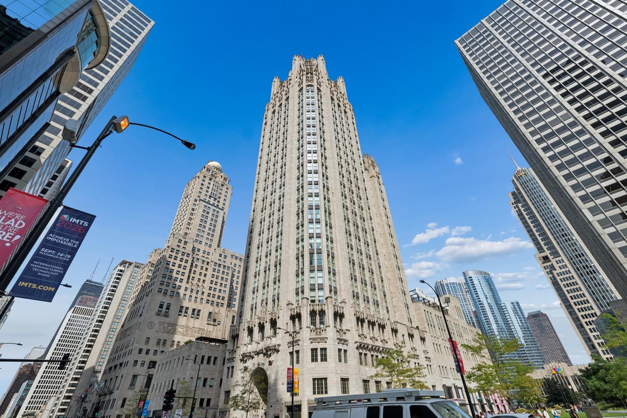 435 N Michigan Ave. #408, Chicago, IL 60610