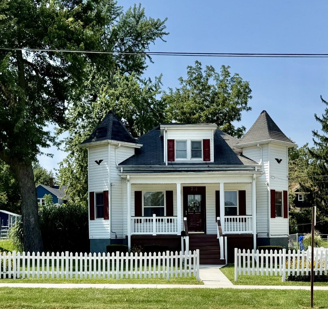 701 S Tremont St., Kewanee, IL 61443