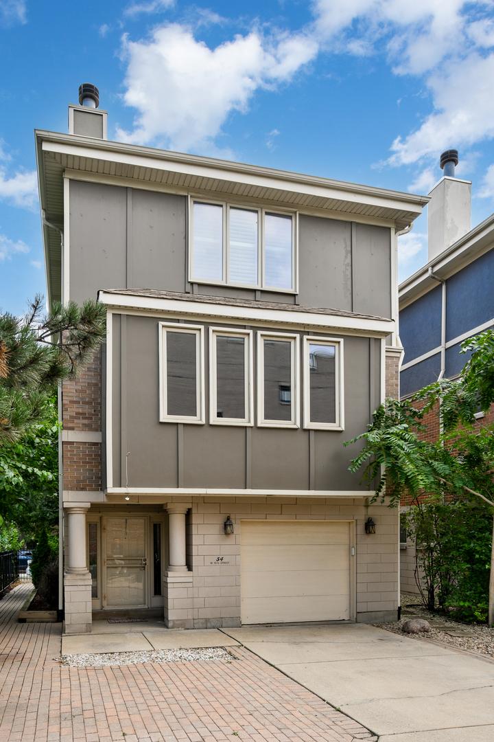 54 W 15th St., Chicago, IL 60605