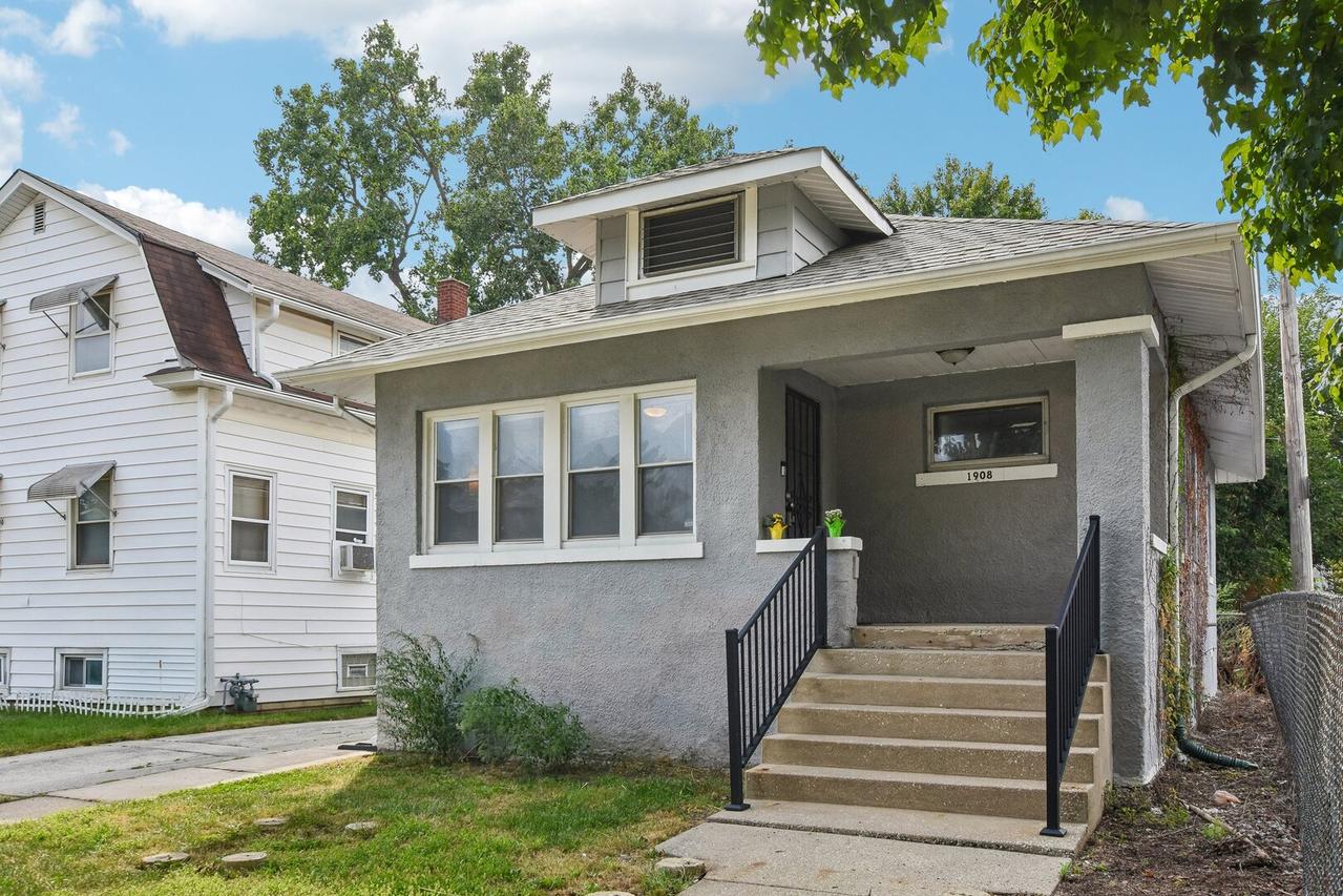 1908 S 8th Ave., Maywood, IL 60153