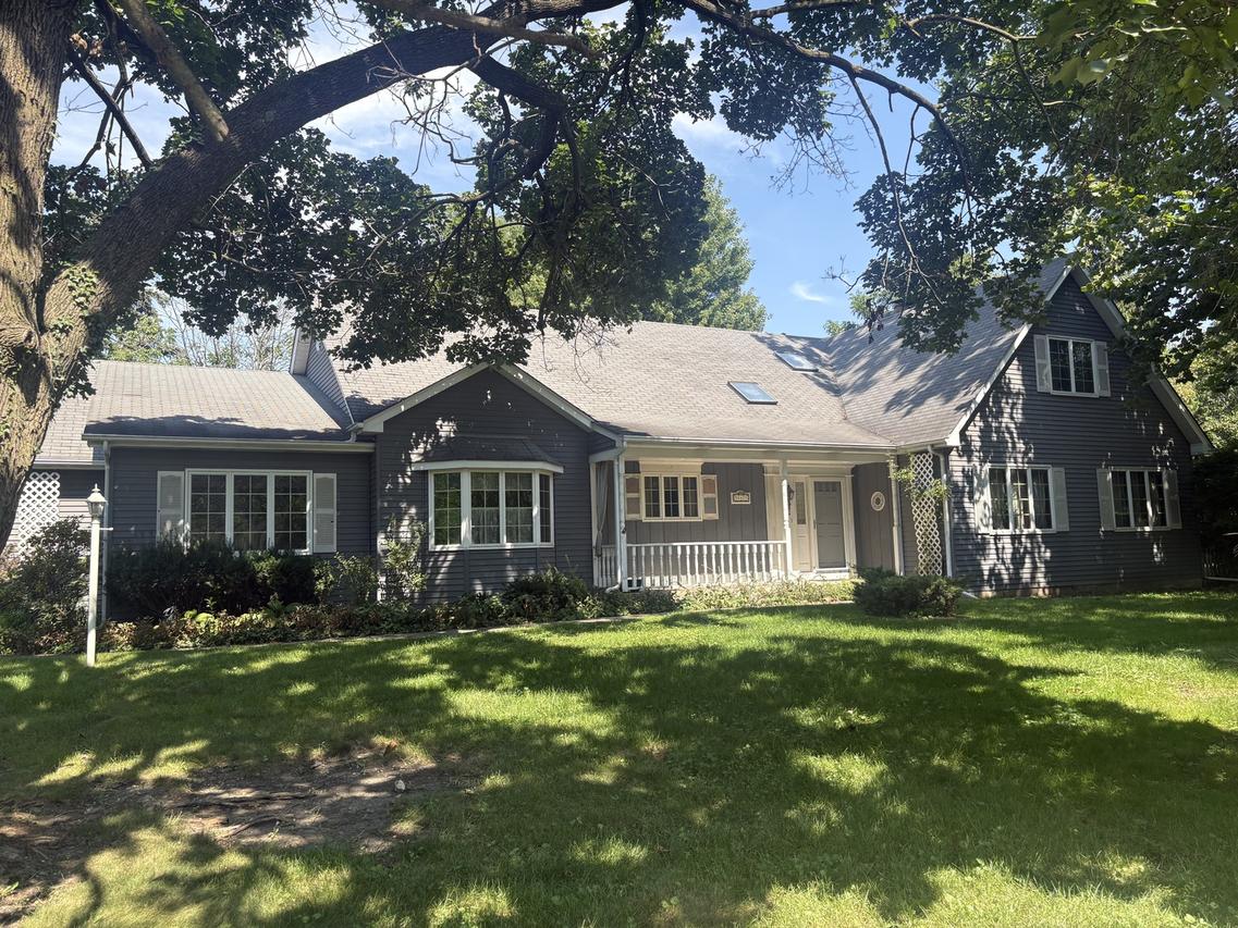 5S475 Wright St., Naperville, IL 60563