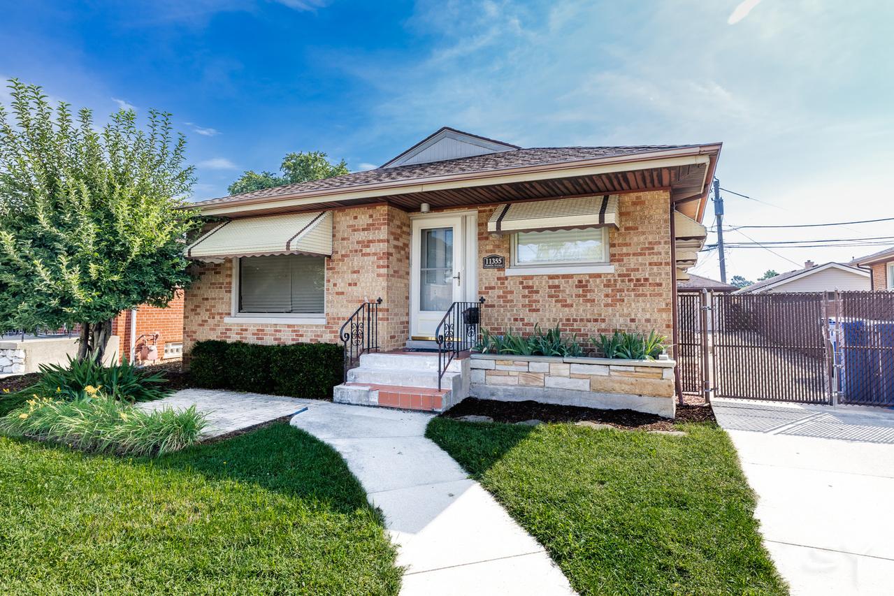 11355 S Hamlin Ave., Chicago, IL 60655