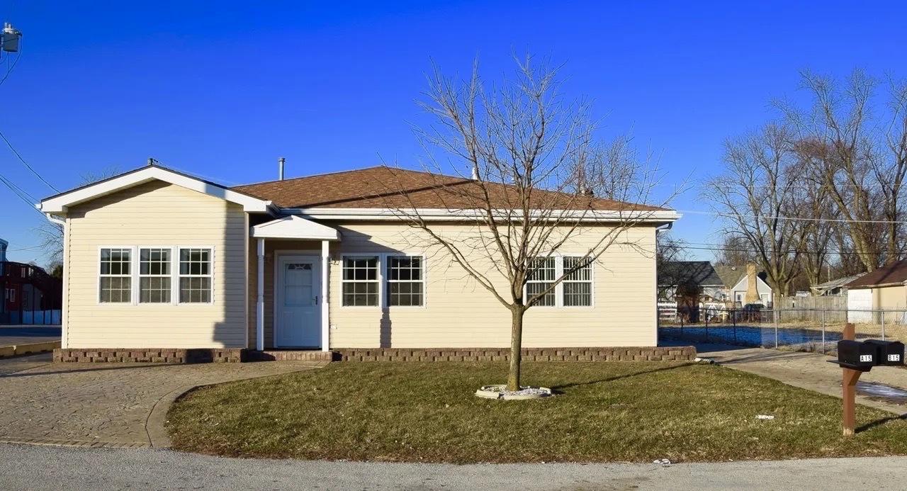 15 E 32nd St., Steger, IL 60475