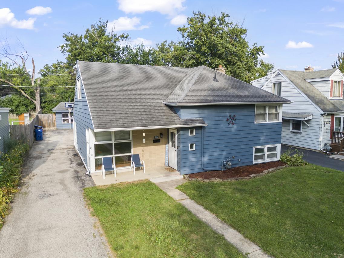 834 S Michigan Ave., Villa Park, IL 60181
