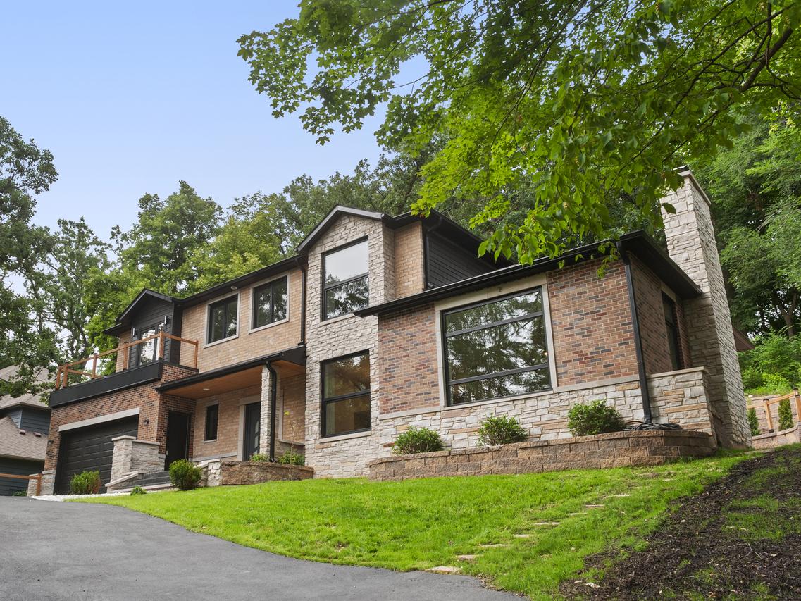 615 Harper Dr., Algonquin, IL 60102