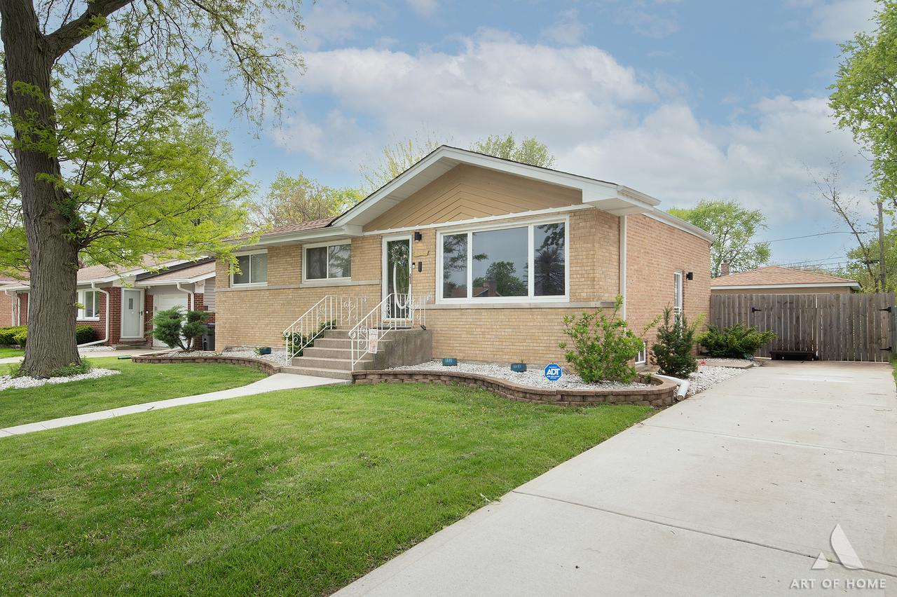 15330 Ingleside Ave., South Holland, IL 60473