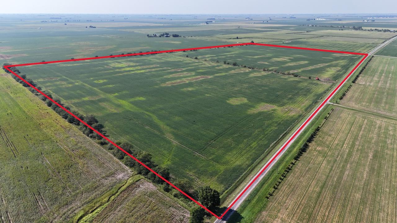 1500 E 2200 North Rd., Ashkum, IL 60911