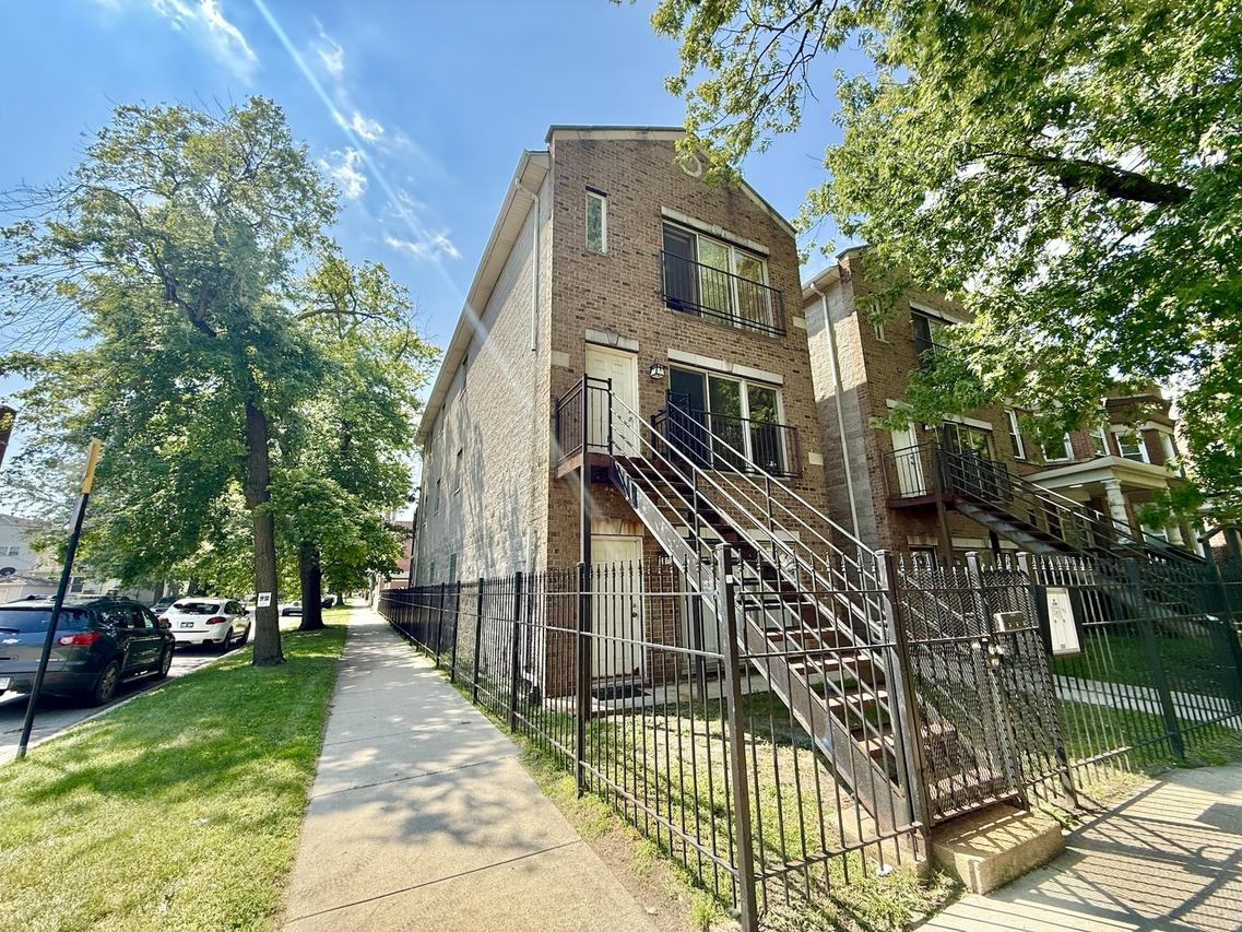 1459 E 71st Pl. #1, Chicago, IL 60619