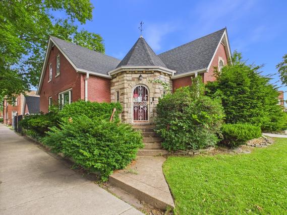 New Foreclosures & Short Sales in South Chicago: August 31st to September 6th