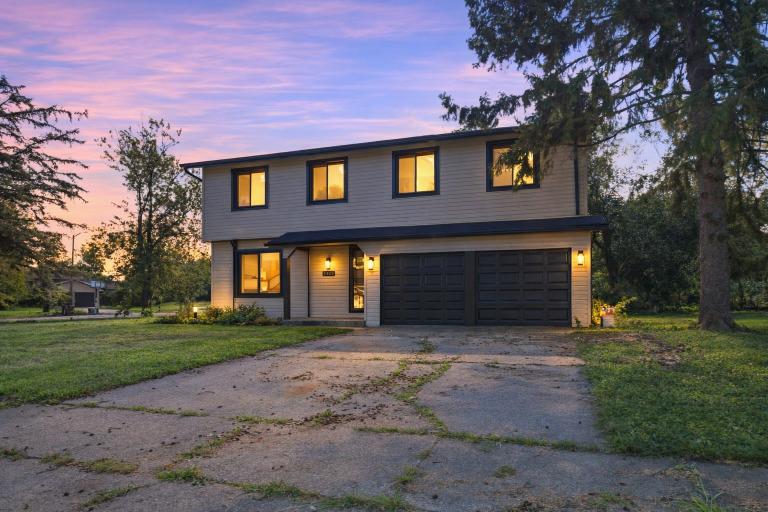 1043 Ashridge Ln., University Park, IL 60484