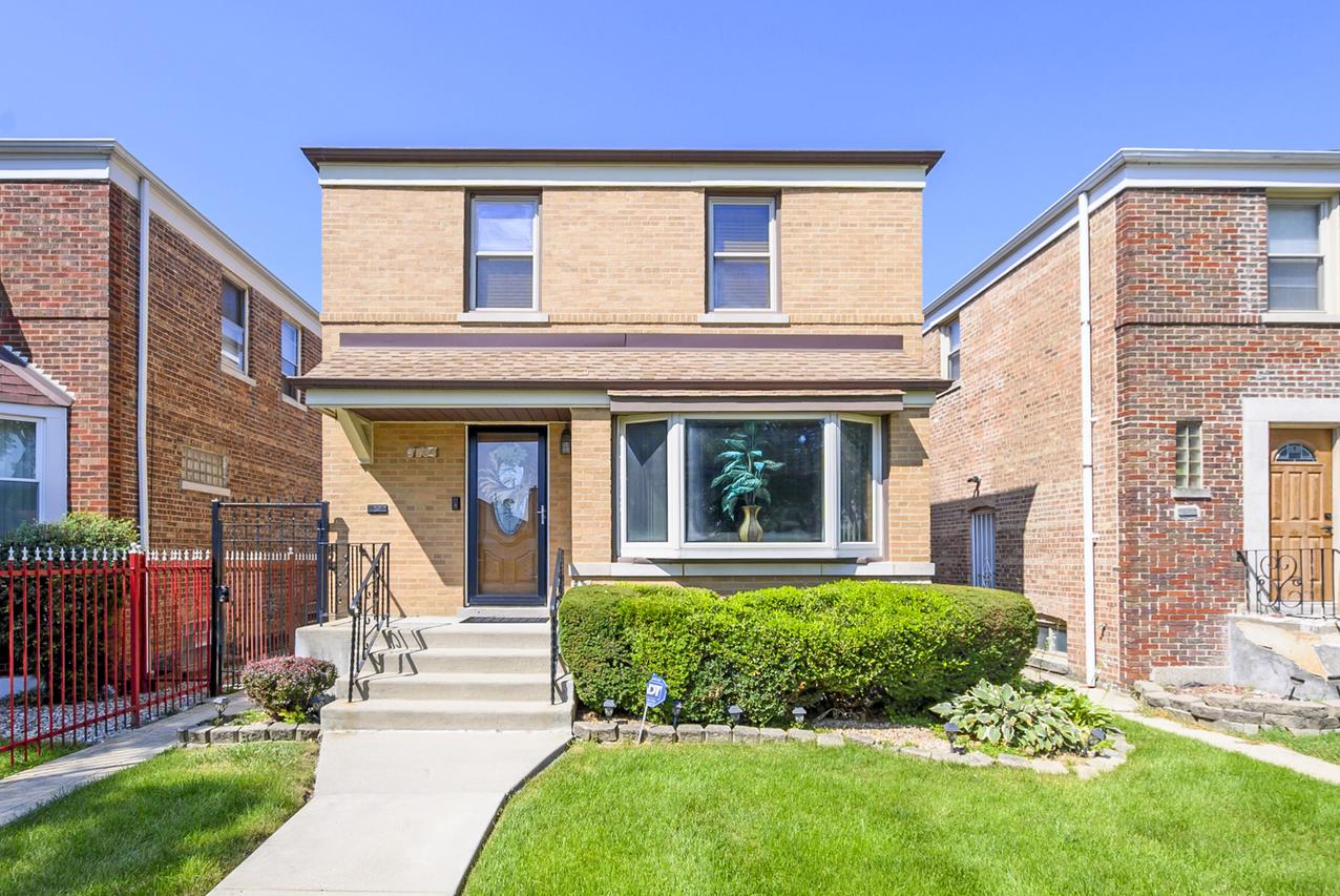 7234 S Albany Ave., Chicago, IL 60629